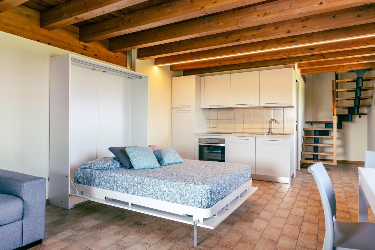 Il Casale Lonato - By Host4U Aparthotel Екстериор снимка